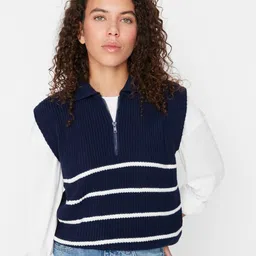 Trendyol Striped Spread Collar Sweater Vest-picture-33