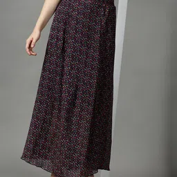 SHOWOFF Women Navy Blue & Red Floral Printed Flared Maxi Skirt-picture-13