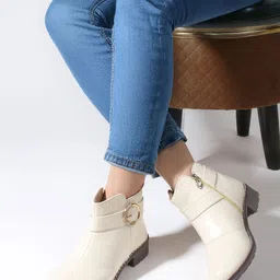 Sole Saga Women Block-Heeled Round-Toe Winter Boots image 2