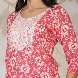 Meena Bazaar Women Floral Printed Regular Kurta & Trousers With Dupatta image 4