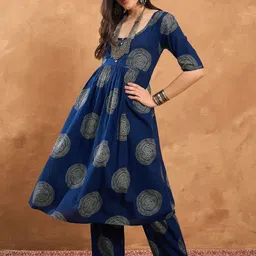 InWeave Women Ethnic Motifs Printed Empire Pure Cotton Kurta with Trousers Kurta Sets-image-52