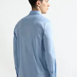 Arrow New York Men Manhattan Slim Fit Solid Spread Collar Formal Shirt image 2