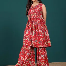 Varanga Women Floral Embroidered Regular Thread Work Pure Cotton Kurti with Sharara image 2