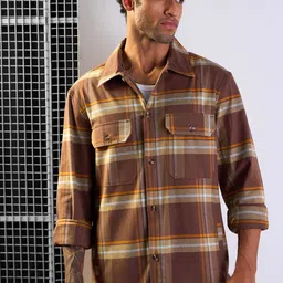 MASCLN SASSAFRAS Men Spread Collar Checked Cotton Oversized Casual Shirt-picture-35