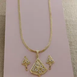 V.K.PAYAL.JEWELLERY Gold-Plated Stones-Studded Jewellery Set-picture-20