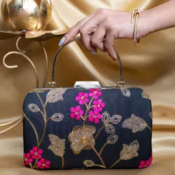 ARTKLIM Floral Embroidered Box Clutch-picture-36
