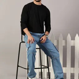 LEON Men Solid Round Neck Cotton T-shirt image 3