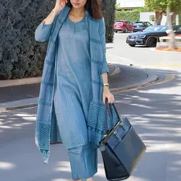 Aaghnya Women Viscose Rayon Solid Kurta Sets image 5