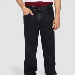 Wrangler Men Straight Fit Mid-Rise Light Fade Stretchable Jeans image 3