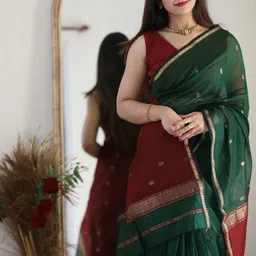 Parampara Ethnic Woven Design Zari Pure Silk Banarasi Saree with Lissome Blouse Piece image 4