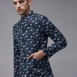 SHOWOFFFF Printed Slim-Fit Single Breasted Blazer image 4