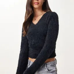 Happiness istanbul Women Pullover with Fuzzy Detail image 2