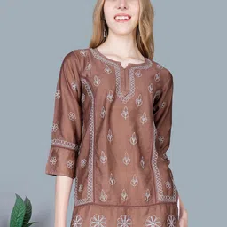 NAZAQAT ETHNIC INDIA Women Chikankari Hand Embroidery Lucknowi Chanderi Short kurti-picture-23