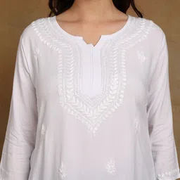 VAHSON Ethnic Motifs Embroidered Chikankari Liva Chikankari Kurti image 3
