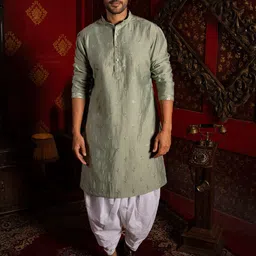 Shasak Men Embroidered Striaght Kurta-image-45