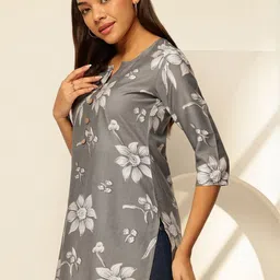 HERE&NOW Women Viscose Rayon Printed Regular Tops image 5