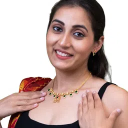 Shining Jewel - By Shivansh Gold-Plated Stone Studded & Beaded Bridal Jewellery Set image 5