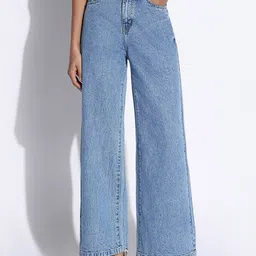 SHOWOFF Women Comfort Wide Leg Light Fade Jeans-picture-25