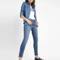 levi's Women's 711 Blue Skinny Fit Mid Rise Jeans image 2