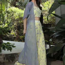 QISSA Printed Top Shrug With Palazzo Co-Ords image 3