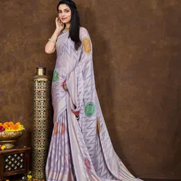 KALINI Bandhani Printed Zari Brasso Saree image 4
