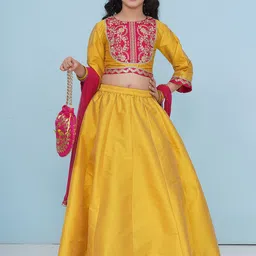 Bitiya by Bhama Girls Embroidered Ready to Wear Lehenga & Blouse With Dupatta image 3