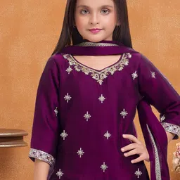 Lagorii Girls Ethnic Motifs Embroidered Regular Kurta with Patiala & With Dupatta image 2
