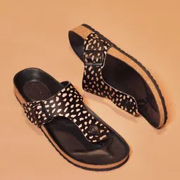 dmodot Men PU Printed Leather Sneakers image 2