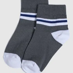 YK Infant Boys Pack Of 5 Patterned Ankle Length Socks image 2