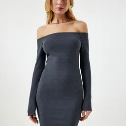 Happiness istanbul Off-Shoulder Bodycon Dress-image-21
