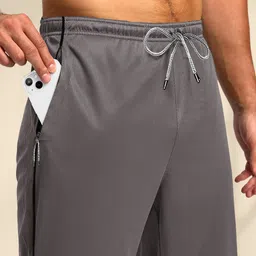 Tee Projekt Men Mid-Rise Track Pant image 3