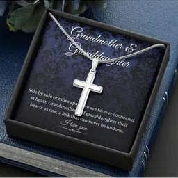 Rakva Women White Necklace and Chains image 2