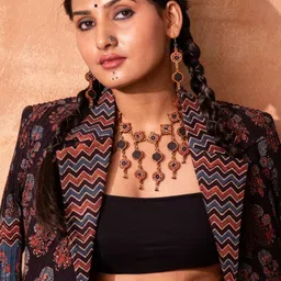 WHE Artificial Beaded Contemporary Drop Earrings image 2