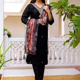 J.KANJI Ethnic Motifs Embroidered Beads and Stones Kurta With Trousers & Dupatta image 3