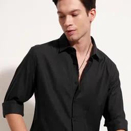 HIGHLANDER Dobby Textured Cutaway Collar Long Sleeves Shirt-image-75