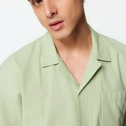 Trendyol Men Solid Cuban Collar Casual Shirt image 5