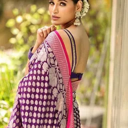 CANIZZARO Woven Design Zari Silk Blend Banarasi Saree image 5