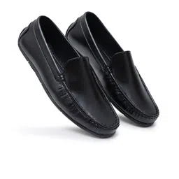 ALCAZO Men Colourblocked Slip-On Sneakers image 3