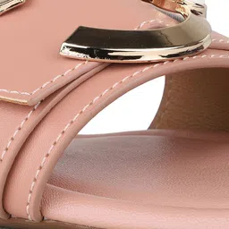 Inc 5 Women Open Toe Flats image 2