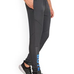 GOTO Men Printed Mid-Rise Track Pant image 5