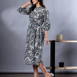 KALINI Print Halter Neck Fit & Flare Maxi Dress image 5