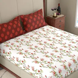 Pure Decor Red & Multicoloured Floral 180 TC King Bedsheet with 2 Pillow Covers-picture-12