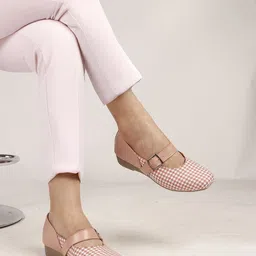 Retro Walk Women Printed Ballerinas image 5