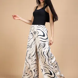 GLAM & CHIQUE Women Printed Mid-Rise Palazzos image 4