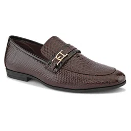 San Frissco Men Textured Formal Loafer image 2