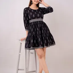 MERAAKI FASHION Women Floral Printed Fit & Flare Mini Dress-picture-24