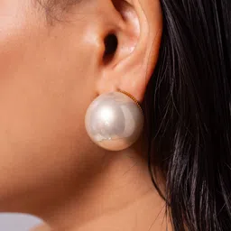 MINJI AND CO. Gold-Plated Pearls Beaded Spherical Shaped Studs image 4