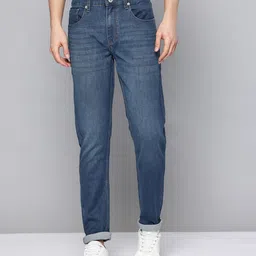 Flying Machine Men Slim Tapered Fit Mid-Rise Light Fade Stretchable Jeans-image-30