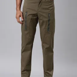 CINOCCI Men Slim Fit Mid-Rise Cargos Trousers-picture-24
