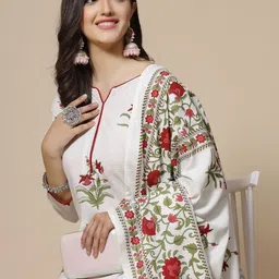 SHRIZA Floral Printed Notch Neck Regular Straight Kurta With Palazzos & Dupatta image 4